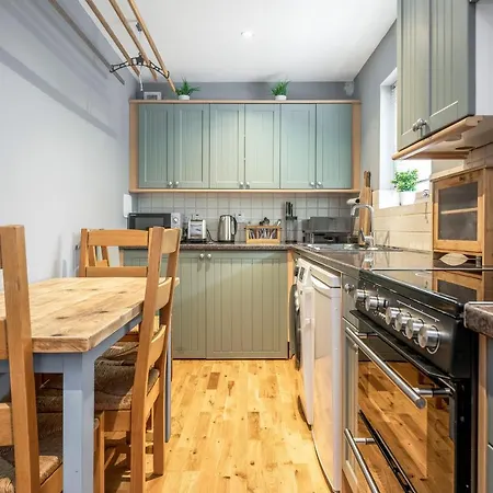 The Keep At Craigiehall Holiday home