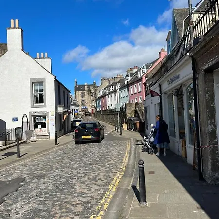 The Keep At Craigiehall Holiday home
