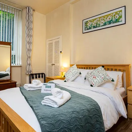 Oesis - Stylish Holiday Near Centre Edinburgh