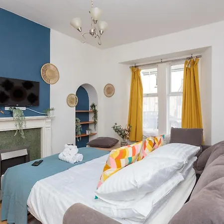 Cute - 1bd Near Centre - Leith Walk Apartment
