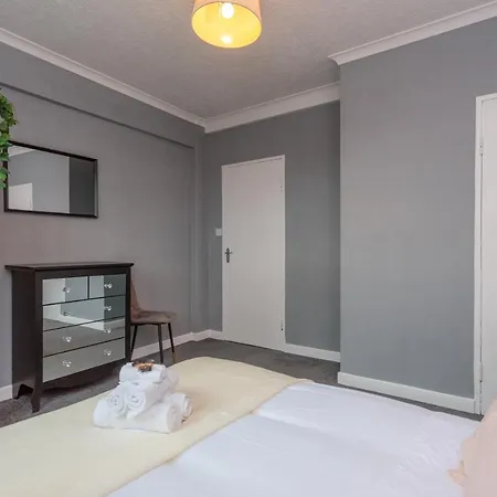 Apartment Spacious 3db -15 Minutes From Centre *