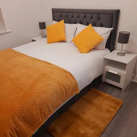 Modern Flat Near Centre. * Edinburg