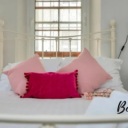 Vosges - Royal Mile 5br-2ba - Free Parking & Private Entrance By Bonjour Residences * Edimburgo