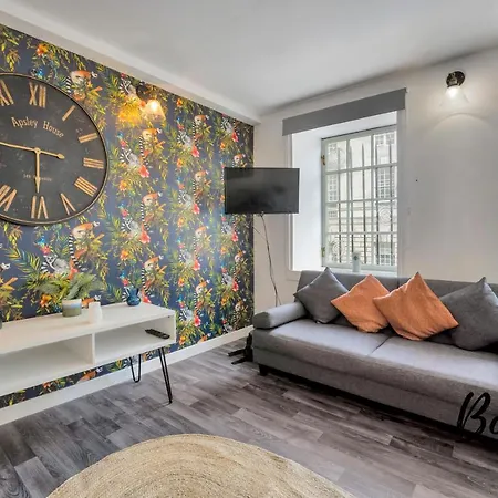 Vosges - Royal Mile 5br-2ba - Free Parking & Private Entrance By Bonjour Residences Edimburgo