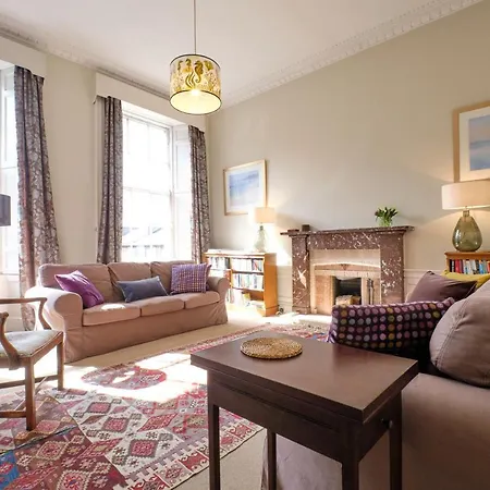 New Town 2br-1ba Georgian Flat With Amazing Views 에든버러