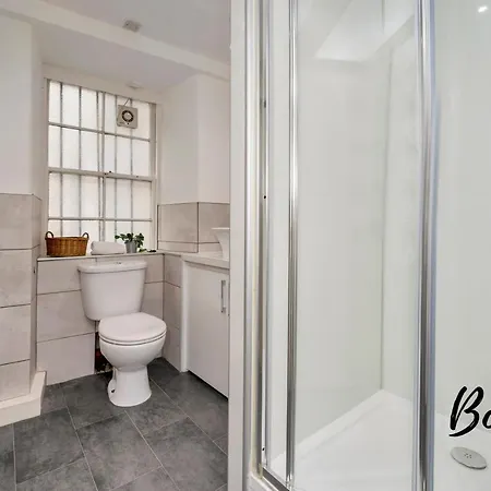 Apartamento Vosges - Royal Mile 5br-2ba - Free Parking & Private Entrance By Bonjour Residences Edimburgo