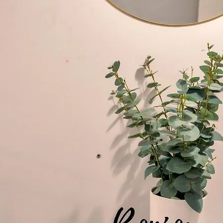 Apartamento Vosges - Royal Mile 5br-2ba - Free Parking & Private Entrance By Bonjour Residences