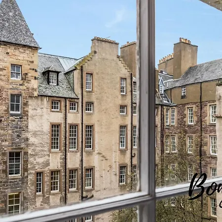 Bastille Suite- 4br-3ba, Free Off-site Parking By Bonjour Residences