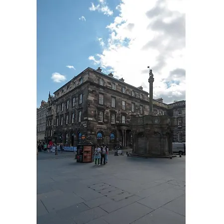 Parliament Sq 12 Royal Mile 아파트 *