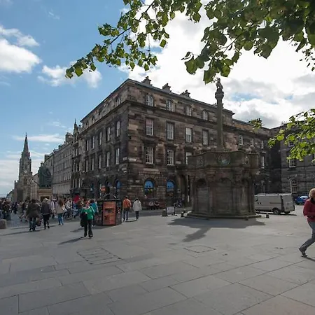 Parliament Sq 12 Royal Mile 아파트 에든버러