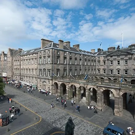 아파트 Parliament Sq 12 Royal Mile