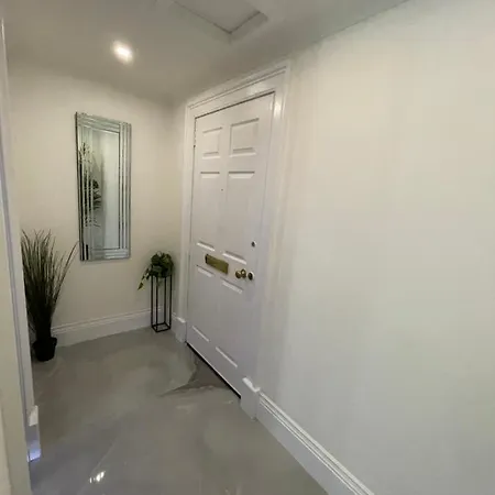 Royal Mile 2bedroom Apartment Edinburgh