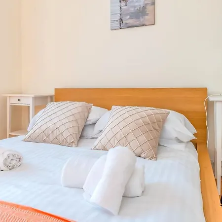 Couronnes - Georgian New Town 3br-1ba - Free Parking By Bonjour Residences Lägenhet *