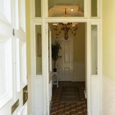 Сasa de vacaciones Claremont Townhouse *