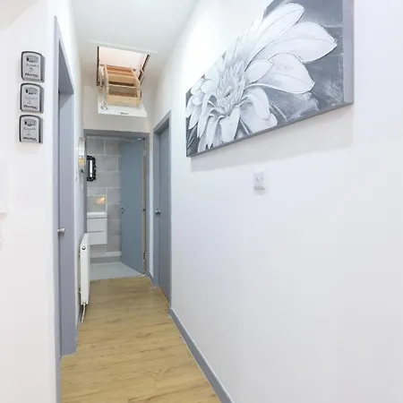 Thistle St Modern 3 Bedroom In Centre