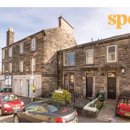 Spacious Ground Floor-2br-2ba Apartamento *