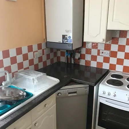 Budriehouse 3 Double Bedroom Long Term Edinburgh
