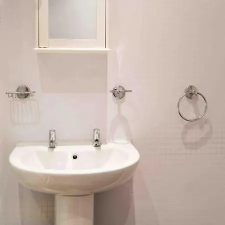 아파트 Bright Grand Flat In Great Location 에든버러