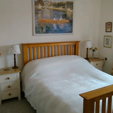 3/8 Whyte Place Apartment