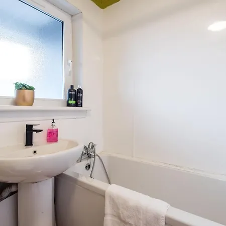 Apartamento Cosy 2 Bedroom In The Heart Of