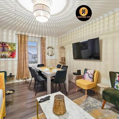 4 Bedrooms By Sensational Short Lets & Serviced