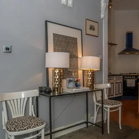 Cosy & Modern In Leith * Edinburgh