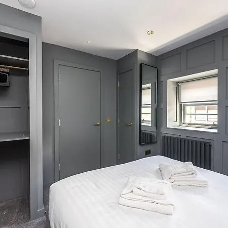 Boutique Castle View 3 Bedroom アパート