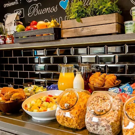 Hotel One Edinburgh-princes 3*