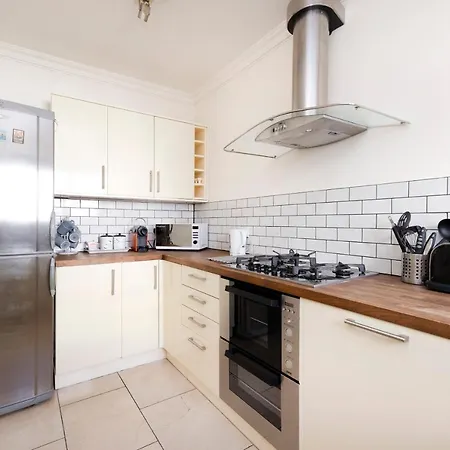 Holiday home Joivy Cute House With Courtyard *