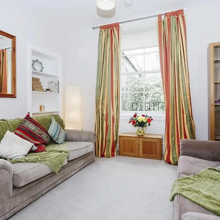 Fabulous 5 Double Bedroom Old Town *