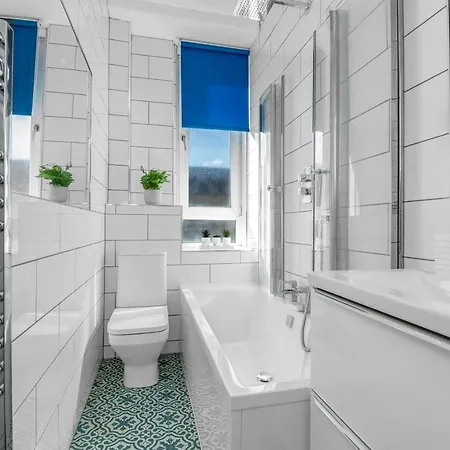 Spacious & Modern 1 Bedroom Flat - Near Centre & Arthur Seat Edinburgh