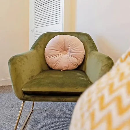Cheerful Stays: Spacious Flat In Vibrant Leith Appartement