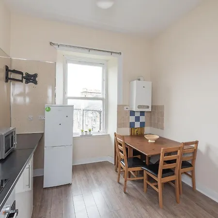 Spacious Ensuite In City Centre - Excellent Location Gasthuis Edinburgh