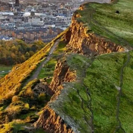 The Grove Villa Edinburgh