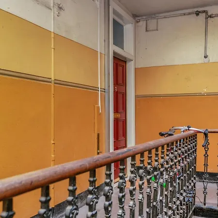 Spacious & Modern 1 Bedroom Flat - Near Centre & Arthur Seat Edinburgh
