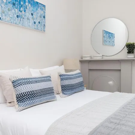 Stylish 3-bedroom Getaway *