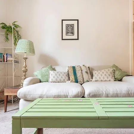 Charming Flat In Quiet Street In Stockbridge *