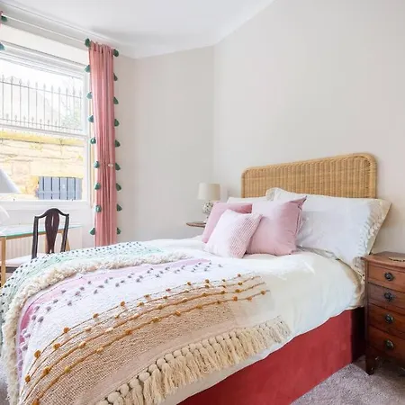 Charming Flat In Quiet Street In Stockbridge *