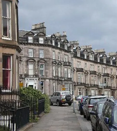 Travelodge Haymarket 3*