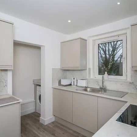 Pass The Keys Cosy And Spacious 2 Beds Flat With - Free Parking * Edinburgh