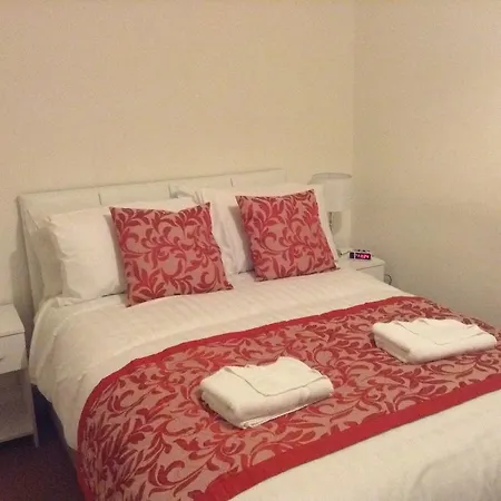 Ailsa Guest house 3*