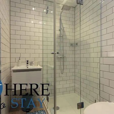 Stylish 2bed Underneath Castle Édimbourg