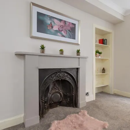 Altido Stunning Apt Near Scottish Gallery * Edynburg