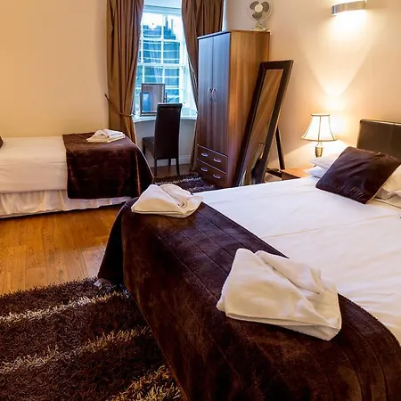 Queens ゲストハウス