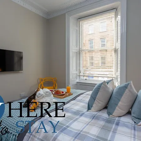 Stylish 2bed Underneath Castle Lejlighed Edinburgh