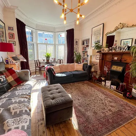 Large 3br Cosy Family Newington Hébergement de vacances *