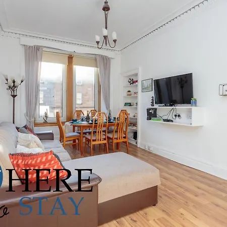 Beautiful 3bed Pitt St Apartment