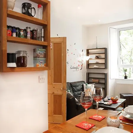 Apartamento Chic & Bright Flat Near Holyrood Park *