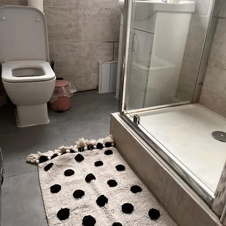 Apartament Hutchison *