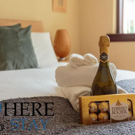 Lovely By The Hillwood Park-free Parking Apartment Edinburgh